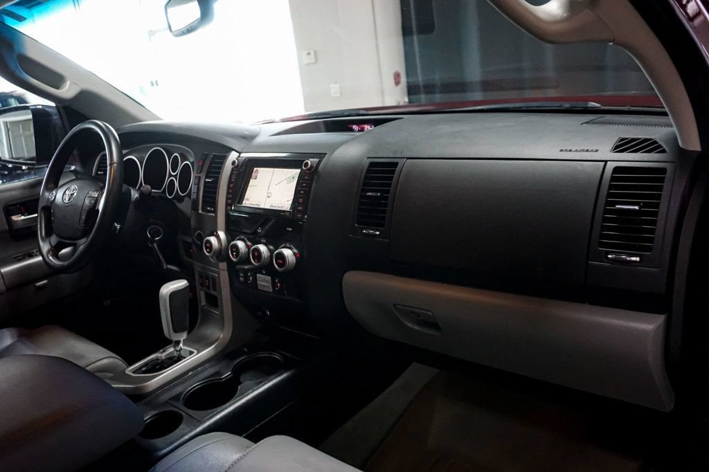 Used 2010 Toyota Sequoia Limited AWD/4WD image 59