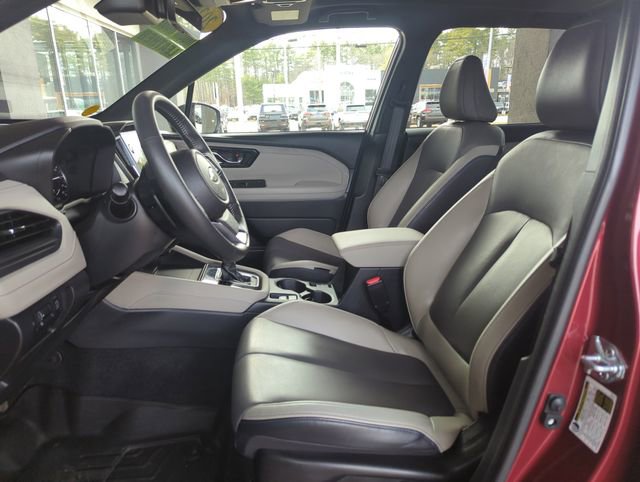 Used 2025 Subaru Forester Limited image 15