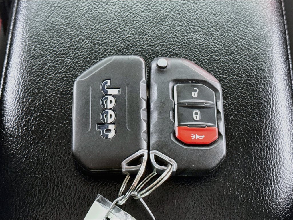 Used 2021 Jeep Wrangler Unlimited Rubicon AWD/4WD image 34