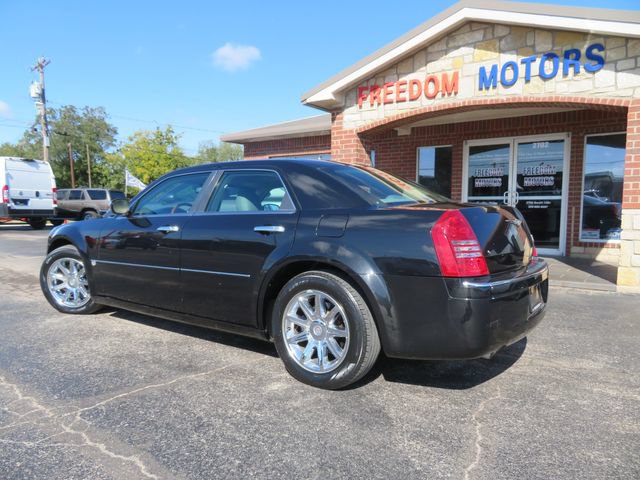 Used 2005 Chrysler 300 C RWD image 8