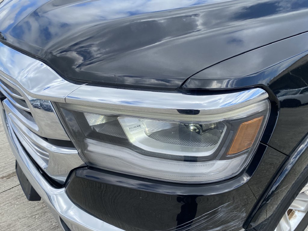 Used 2019 RAM 1500 Laramie AWD/4WD image 15