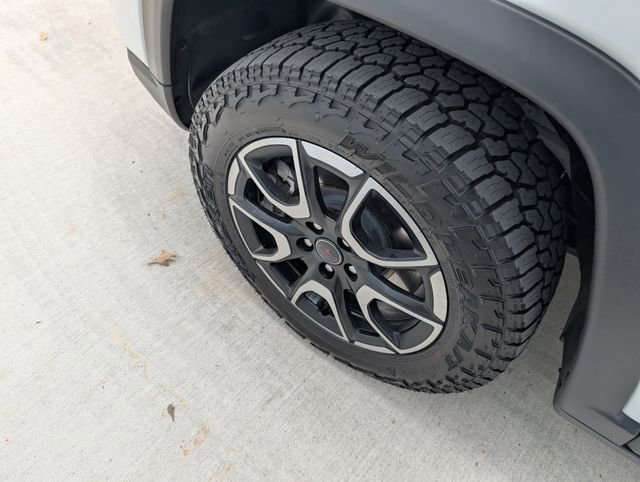 Used 2025 Jeep Compass Trailhawk AWD/4WD image 8