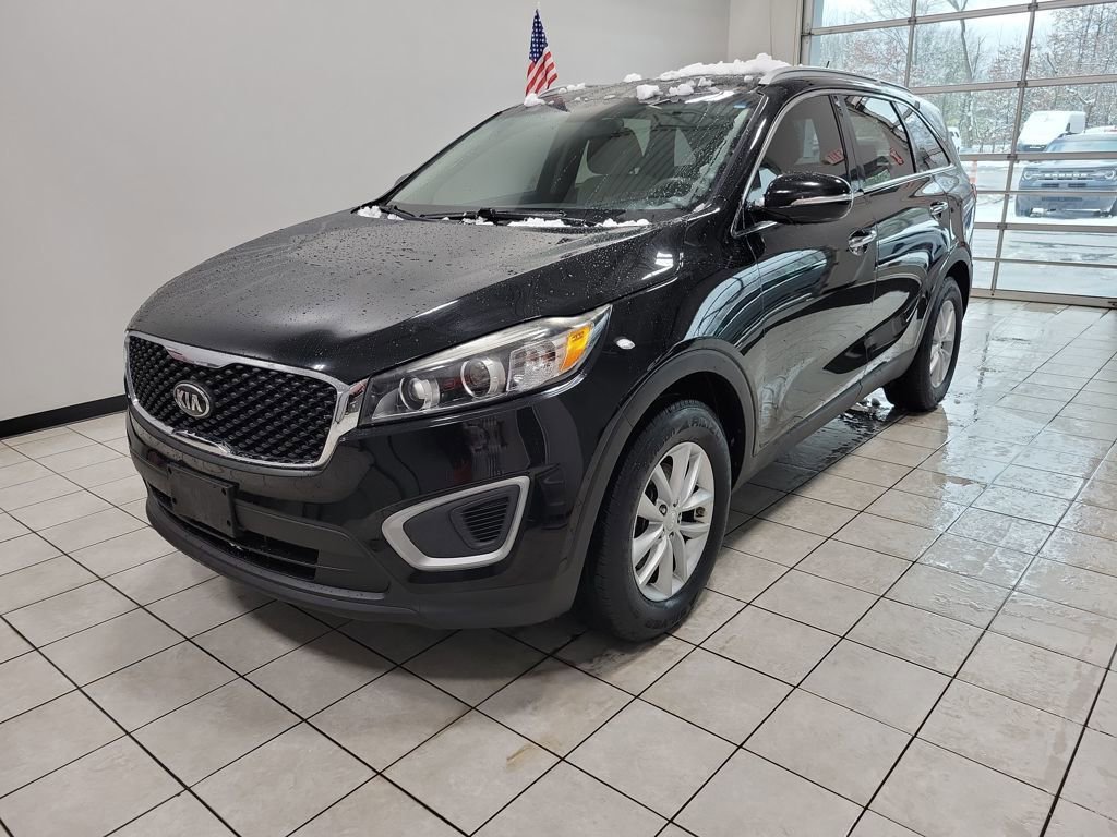 Used 2016 Kia Sorento LX image 9