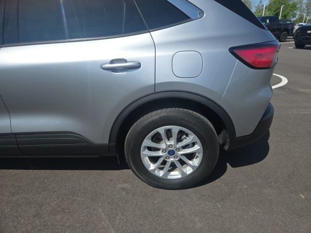 Used 2022 Ford Escape SE AWD/4WD image 16