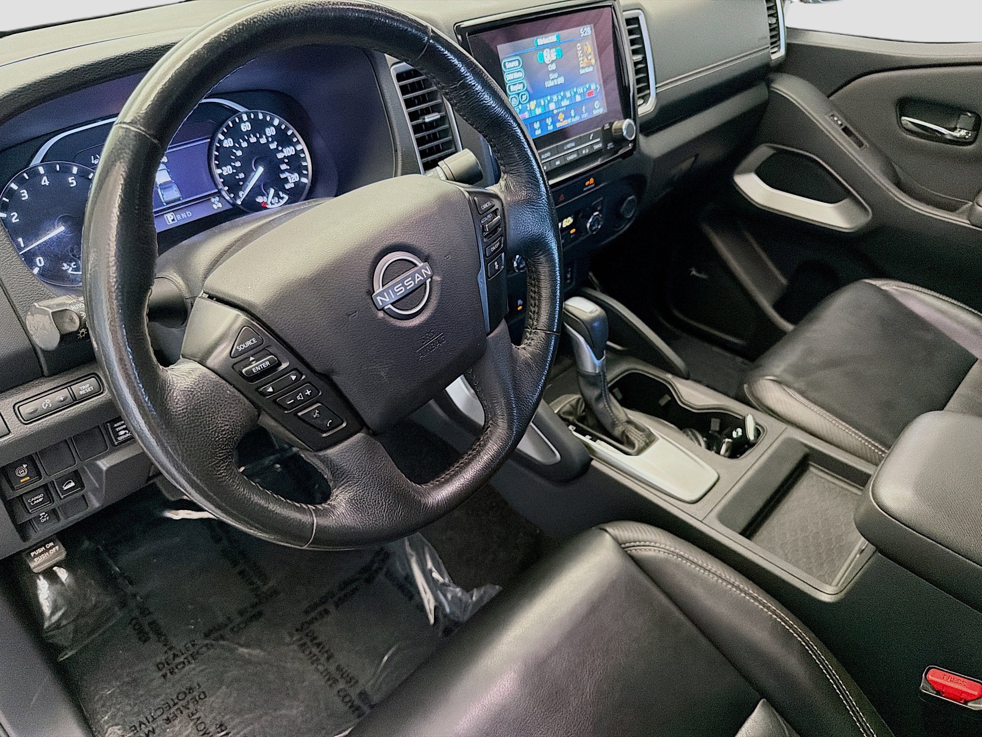 Used 2022 Nissan Frontier SV w/ SV Premium Package AWD/4WD image 7