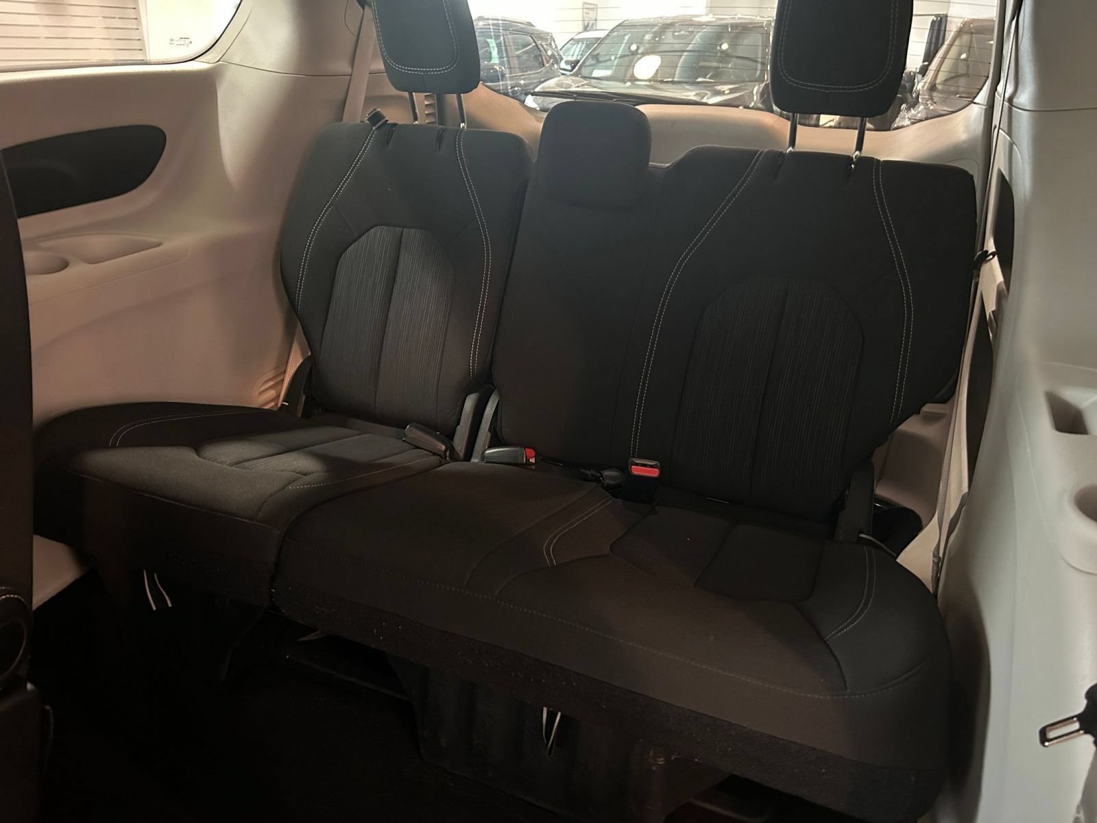 Used 2024 Chrysler Voyager LX FWD image 29