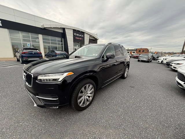 Used 2017 Volvo XC90 T6 Momentum w/ Vision Package image 7