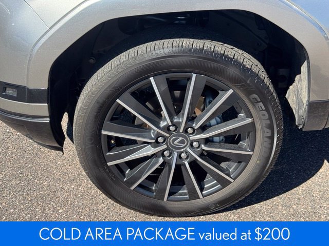 Used 2025 Lexus GX 550 w/ Accessory Package (2T) AWD/4WD image 12