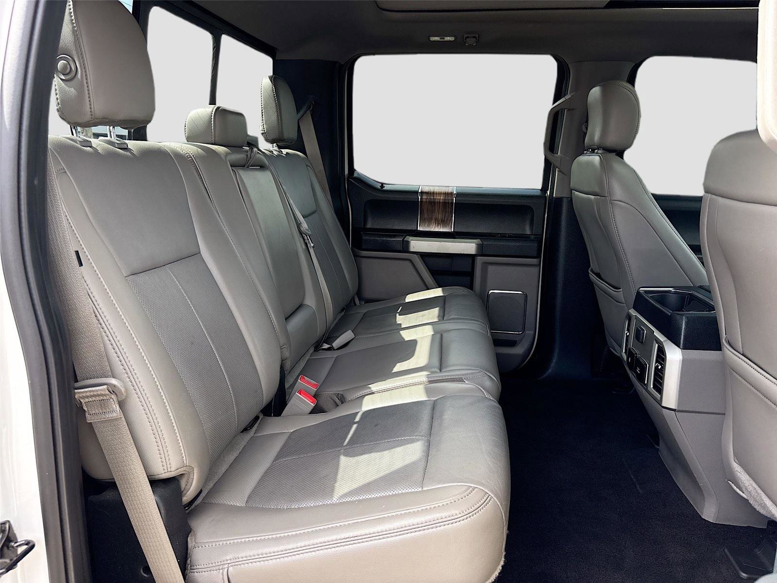 Used 2019 Ford F150 Lariat image 27