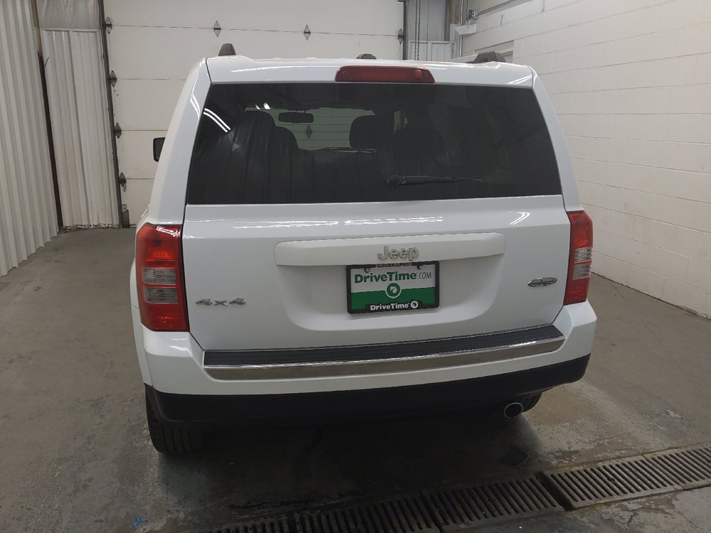 Used 2017 Jeep Patriot High Altitude AWD/4WD image 6