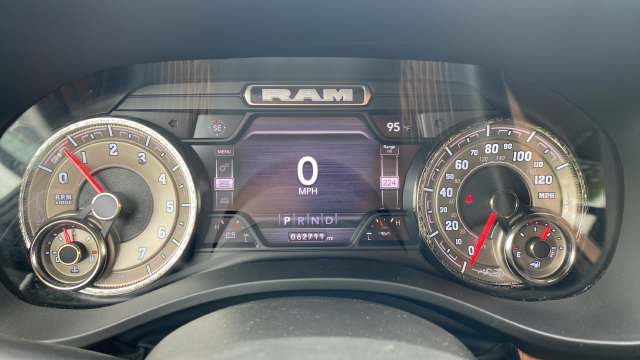 Used 2022 RAM 1500 Limited w/ Body Color Bumper Group AWD/4WD image 17