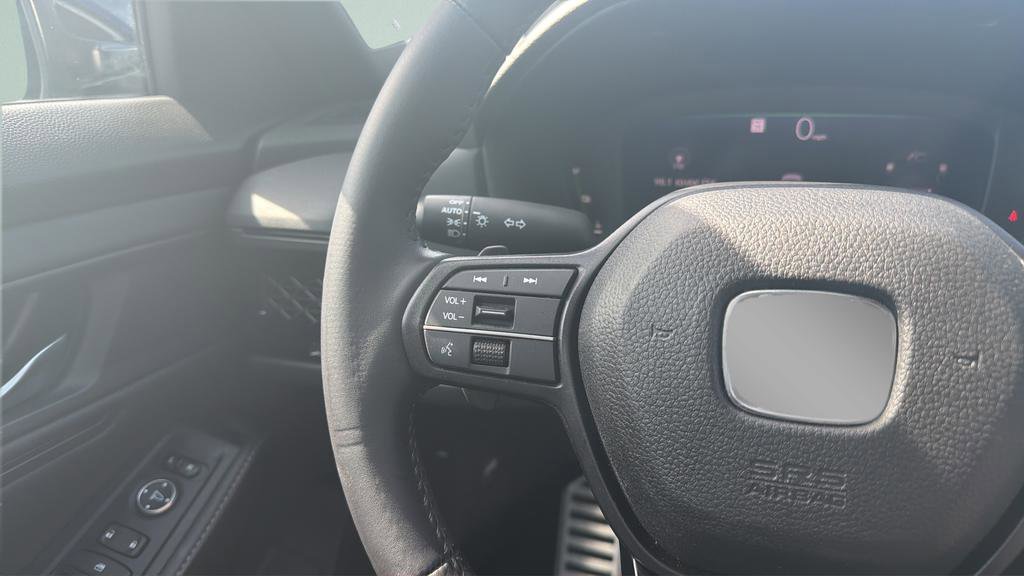 Used 2023 Honda Accord Sport image 32