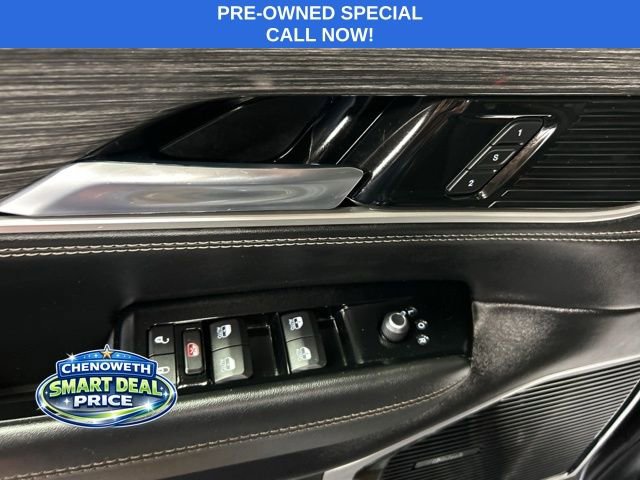 Used 2022 Jeep Wagoneer Series III w/ Premium Group I AWD/4WD image 12