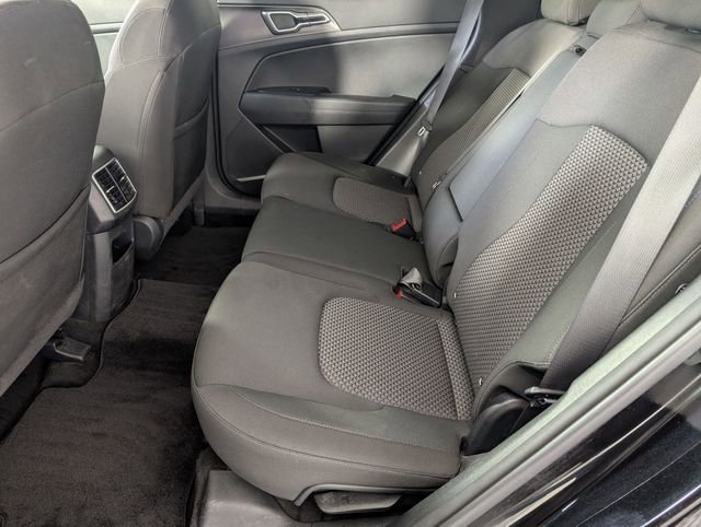 Used 2023 Kia Sportage LX image 23