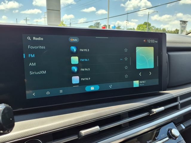 Used 2025 Hyundai Santa Fe SEL FWD image 30