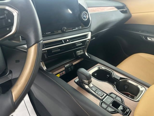 Used 2024 Lexus RX 350 Premium w/ Accessory Package (Z1) AWD/4WD image 14