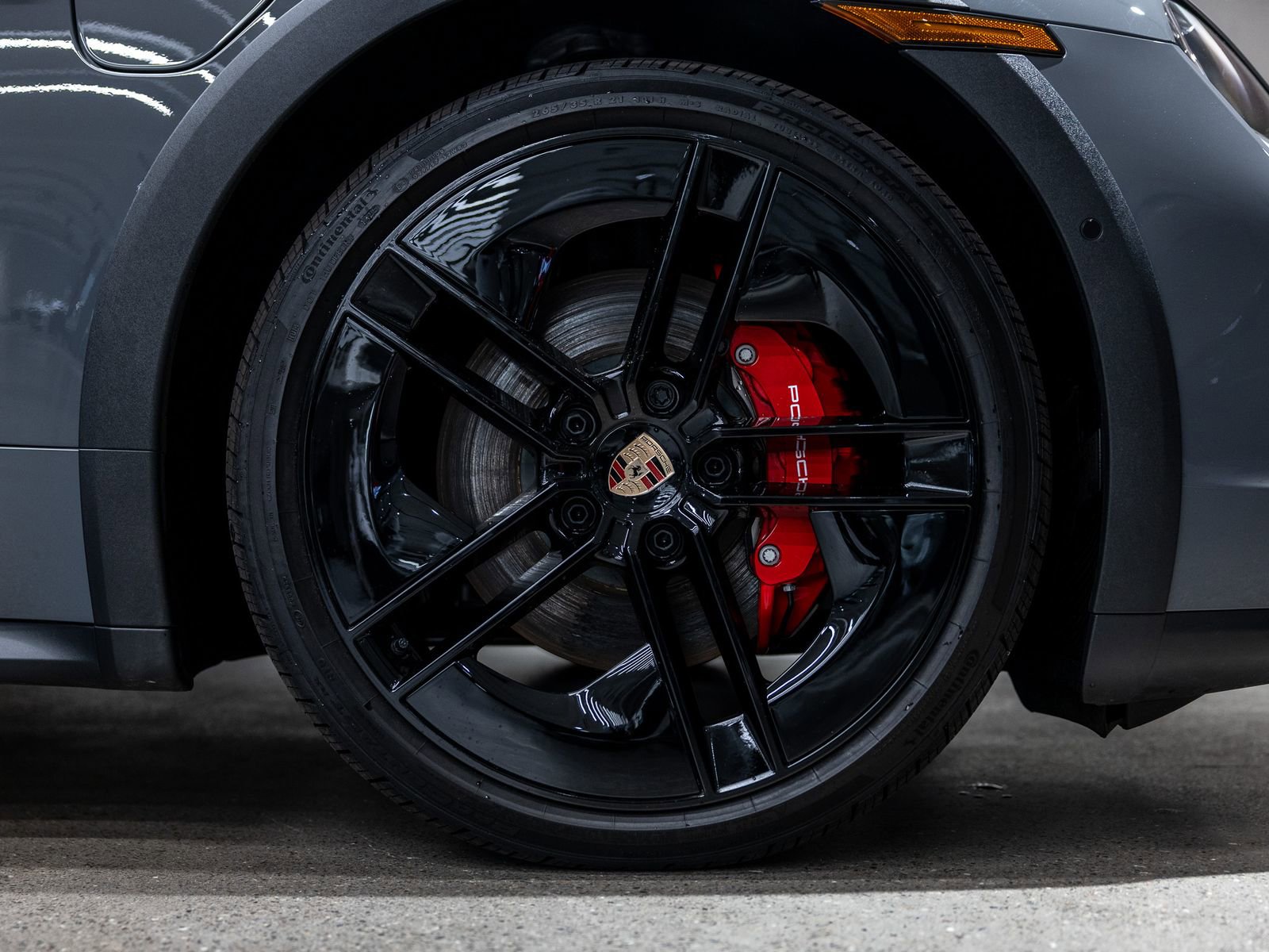 New 2026 Porsche Taycan 4S AWD/4WD image 18