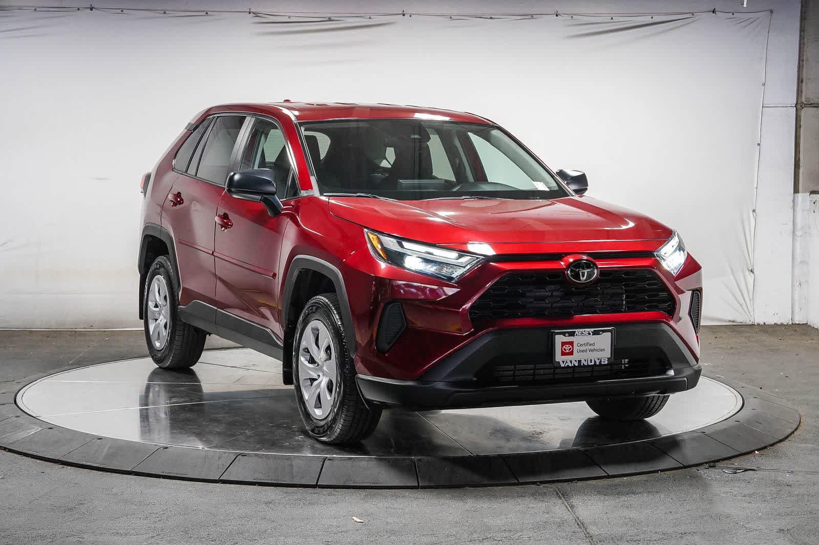 Certified 2023 Toyota RAV4 LE FWD image 6