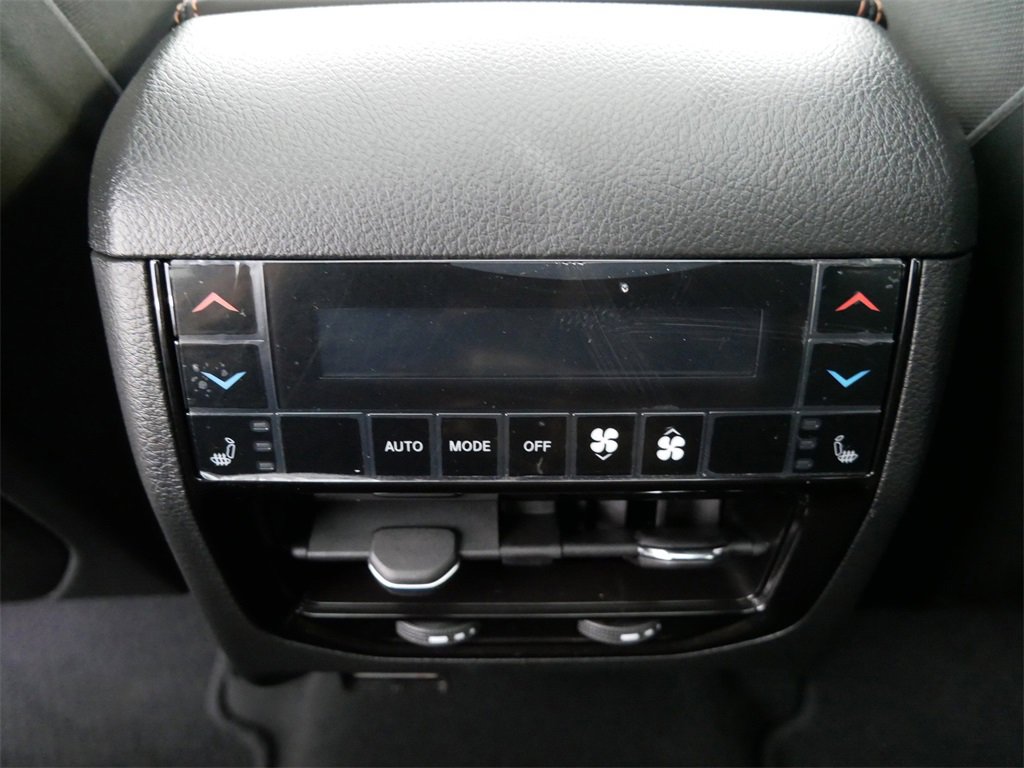 Used 2024 Jeep Grand Cherokee Summit w/ Adv Protech Group IV image 27