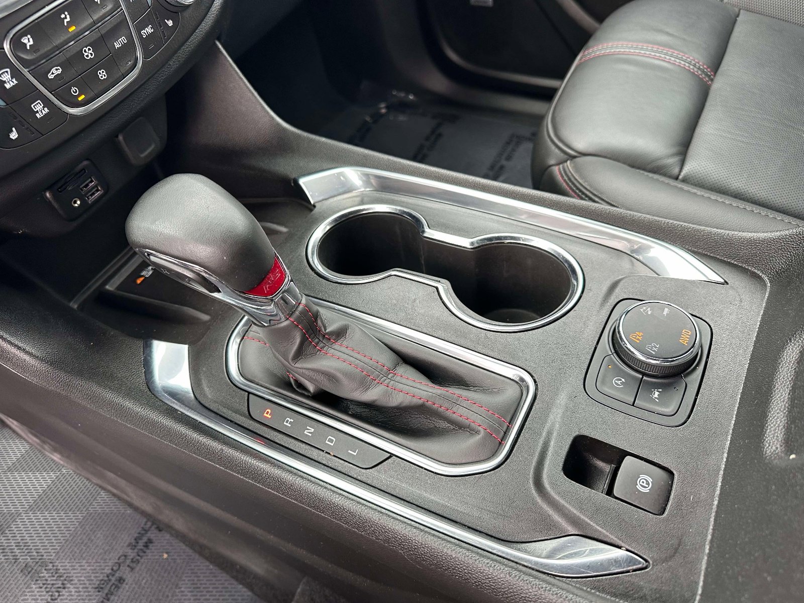 Certified 2023 Chevrolet Traverse RS image 15