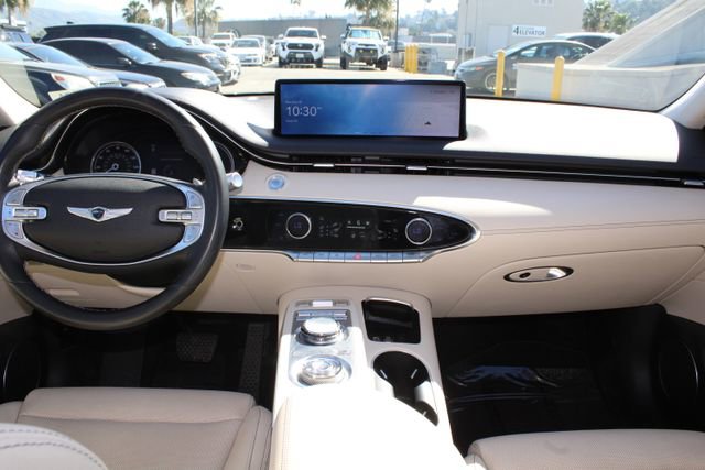 Used 2023 Genesis GV70 2.5T w/ Select Package image 10