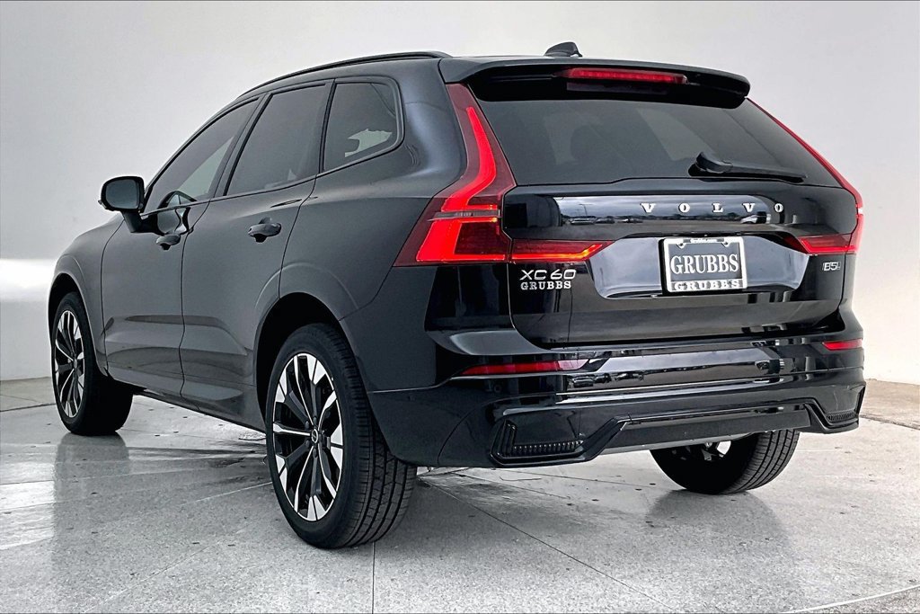 New 2026 Volvo XC60 B5 Plus w/ Climate Package AWD/4WD image 3