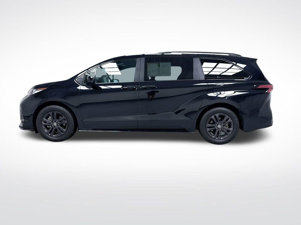 Certified 2025 Toyota Sienna XSE w/ XSE Plus Package AWD/4WD image 12