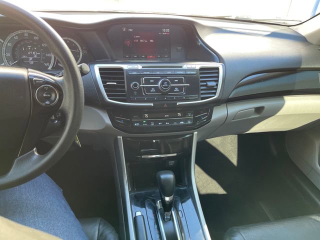 Used 2017 Honda Accord LX image 17