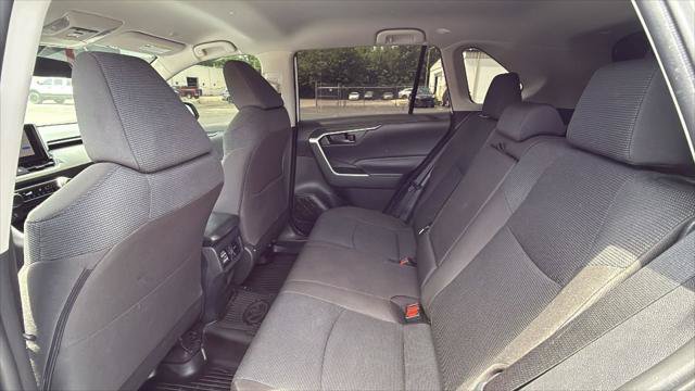 Certified 2025 Toyota RAV4 LE AWD/4WD image 32