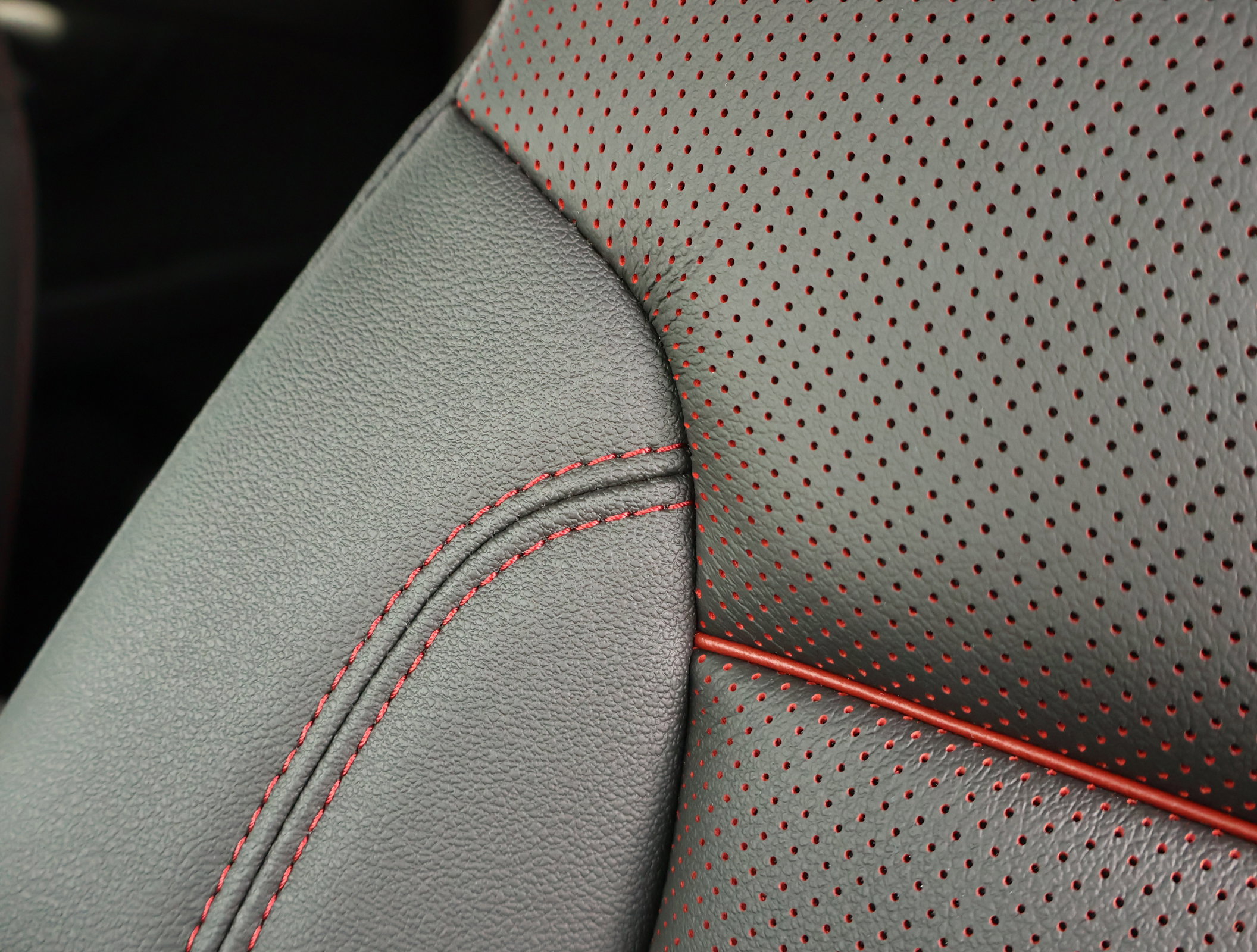 New 2026 Chevrolet Blazer RS w/ Driver Confidence II Package image 14