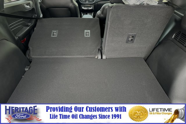 New 2024 Ford Escape Platinum w/ Premium Technology Package AWD/4WD image 12