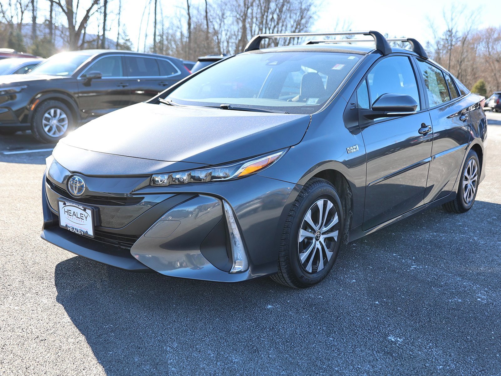 Used 2022 Toyota Prius Prime LE image 3