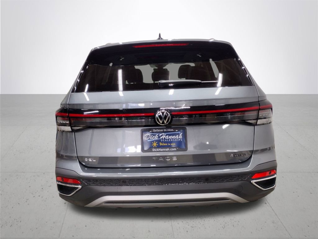 New 2025 Volkswagen Taos SEL image 12