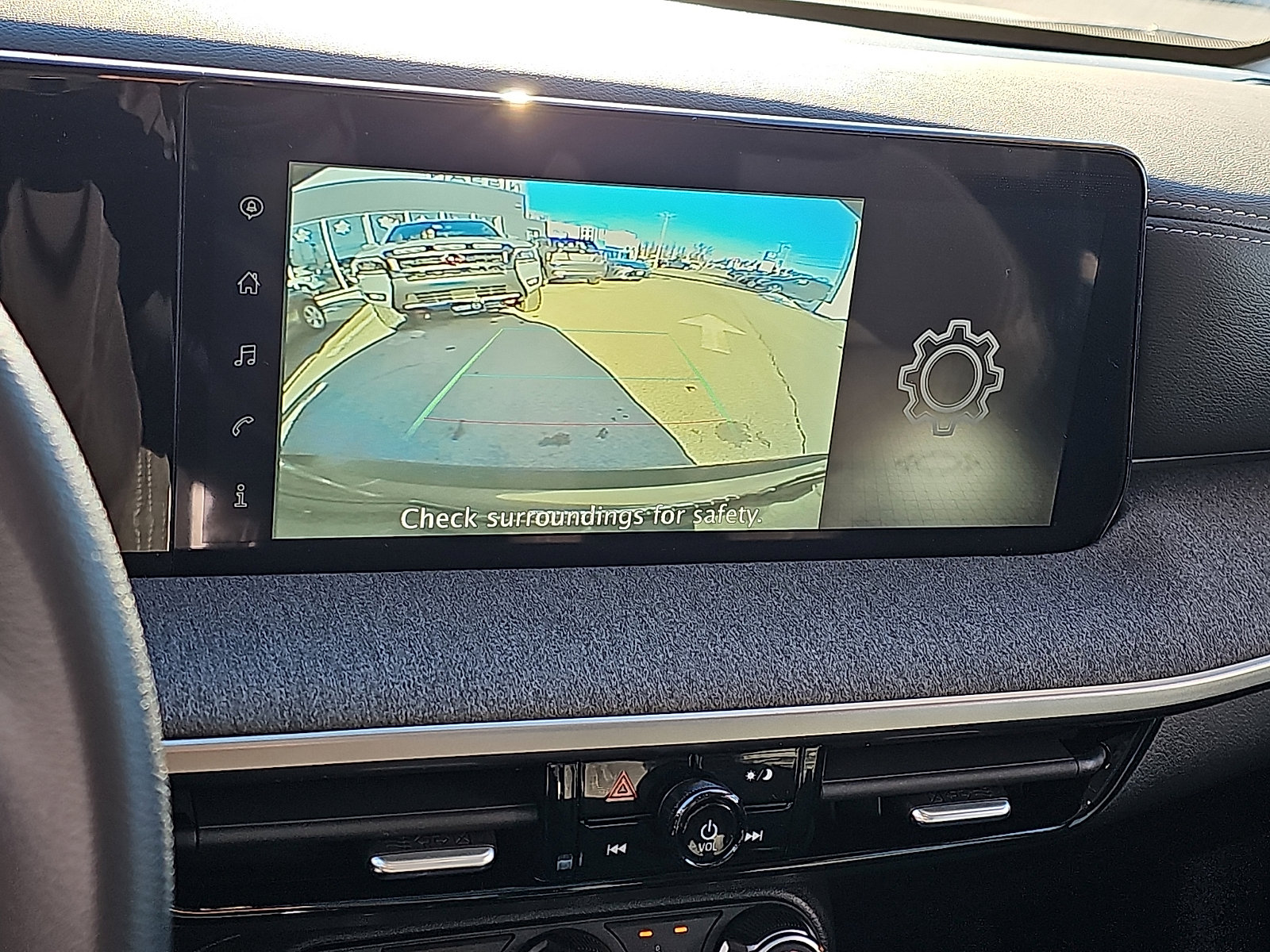 Certified 2025 Nissan Kicks SV w/ SV Premium Package image 19