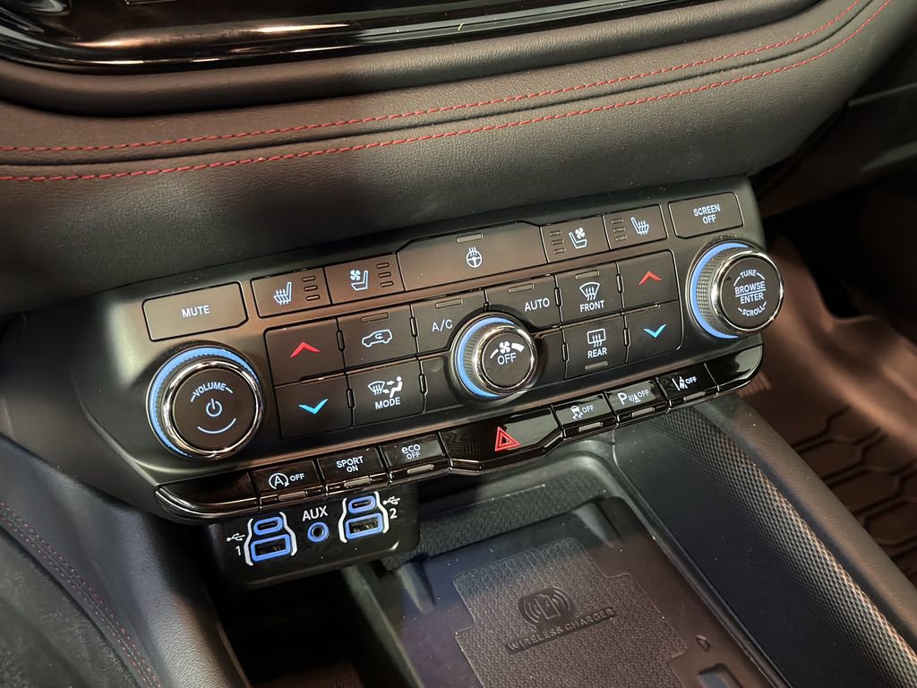 Used 2024 Dodge Durango GT image 23