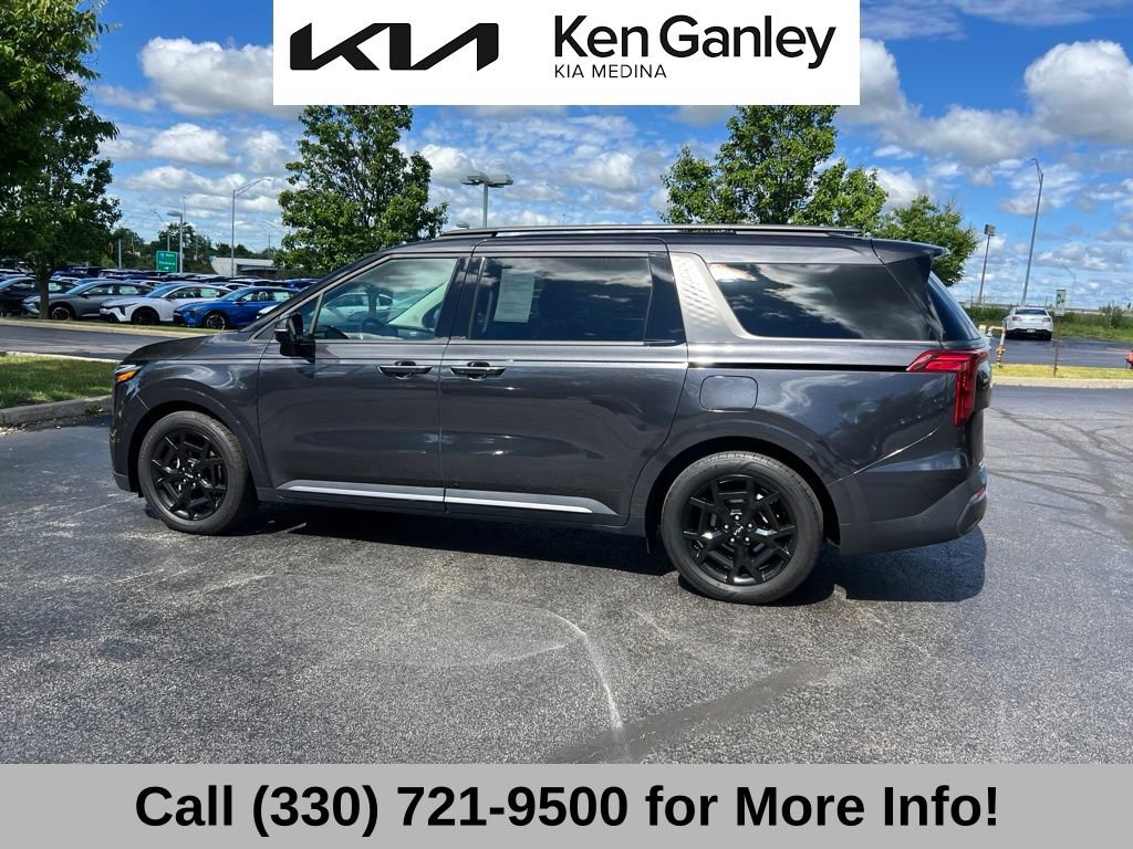 Certified 2025 Kia Carnival SX FWD image 9