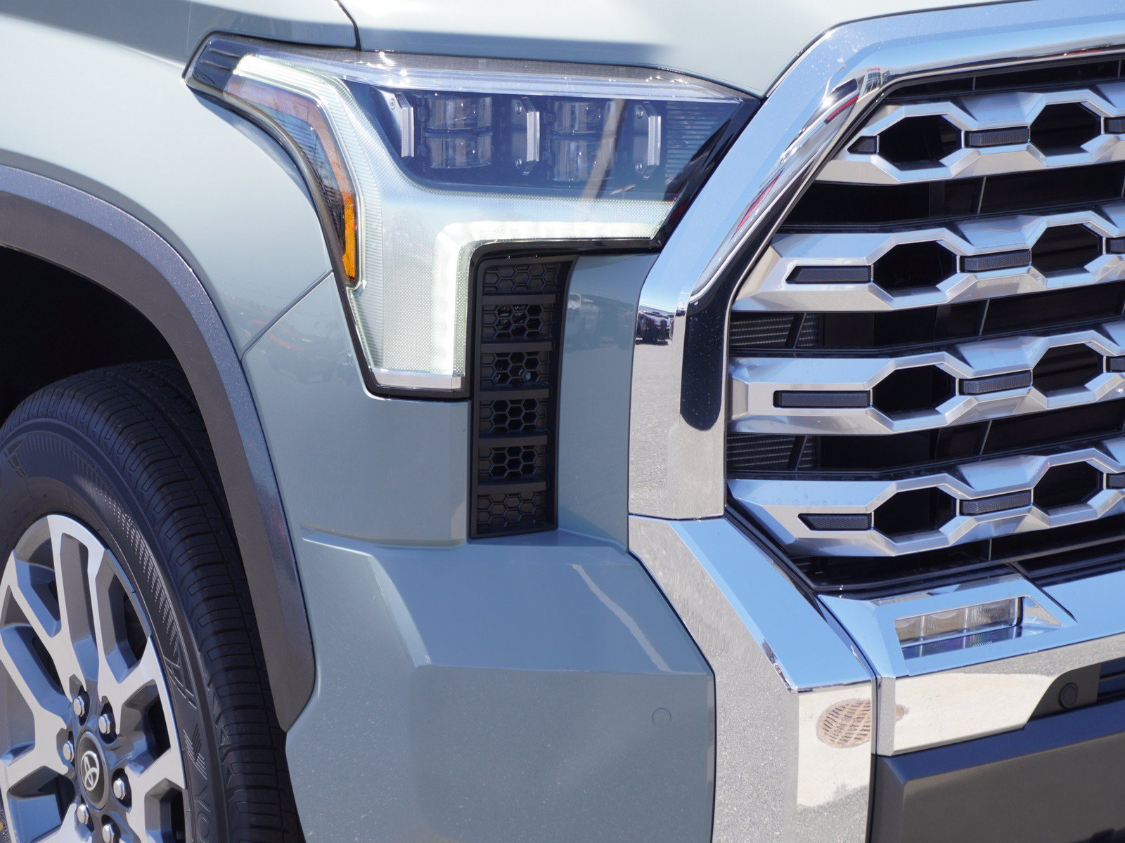New 2026 Toyota Tundra 1794 Edition AWD/4WD image 3