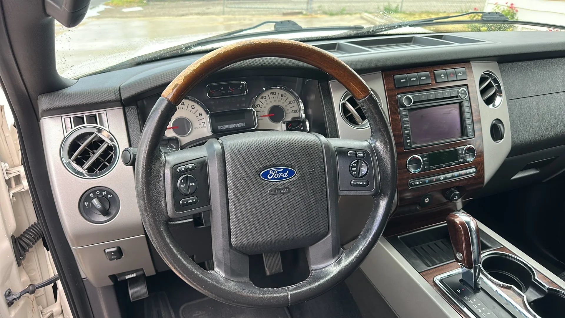 Used 2008 Ford Expedition Limited RWD image 24