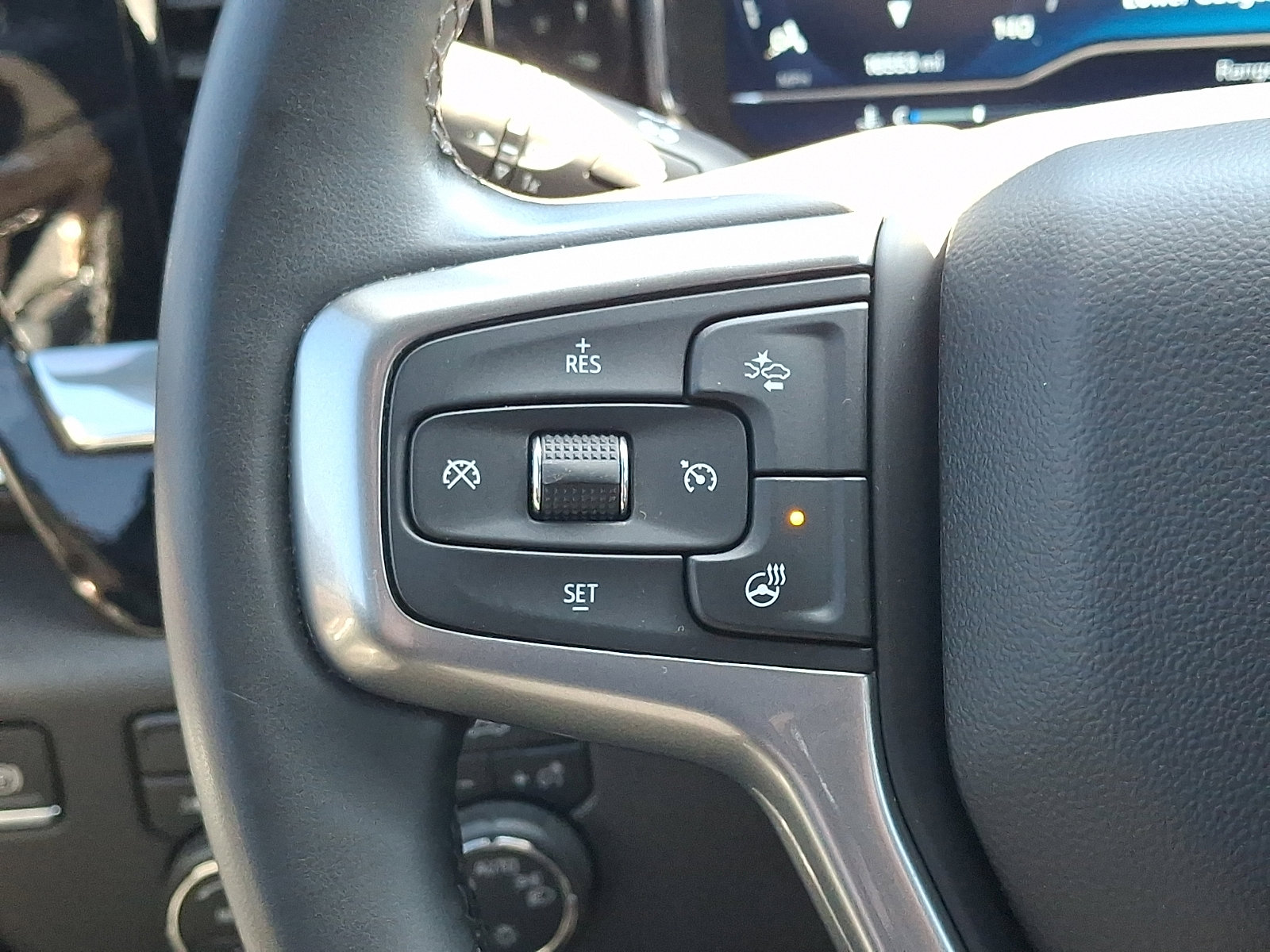 Used 2024 Chevrolet Silverado 1500 LT image 24