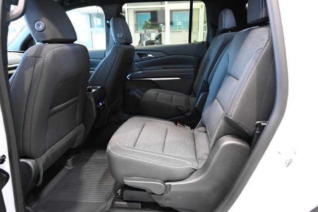 New 2027 Chevrolet Traverse LT w/ LPO, Floor Liner Package AWD/4WD image 11