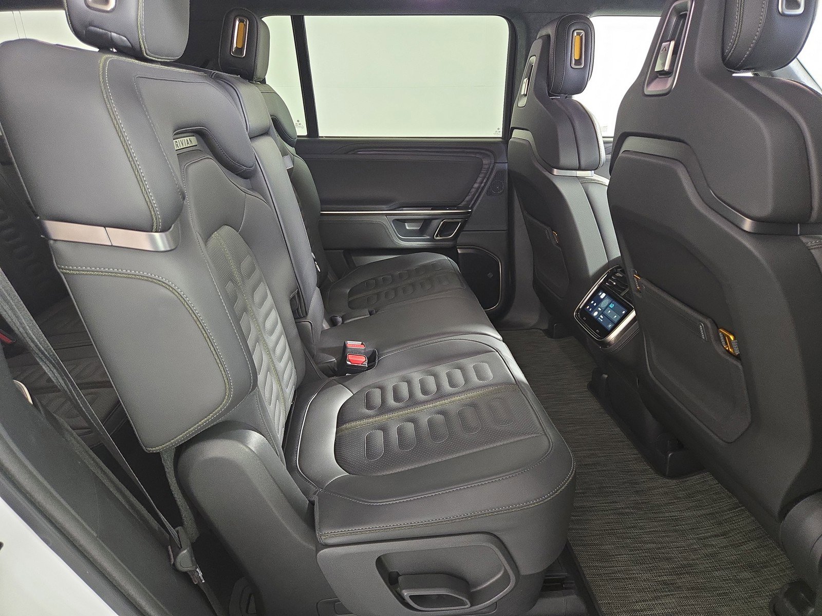 Used 2023 Rivian R1S Adventure AWD/4WD image 23