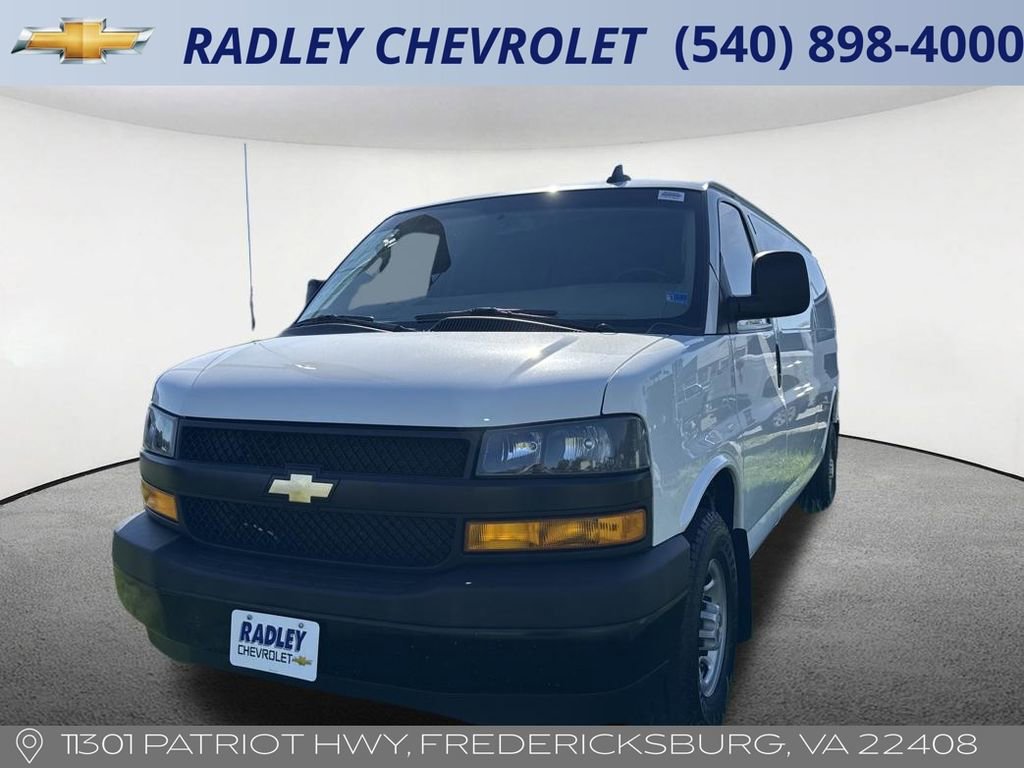 Used 2022 Chevrolet Express 2500 Extended image 1