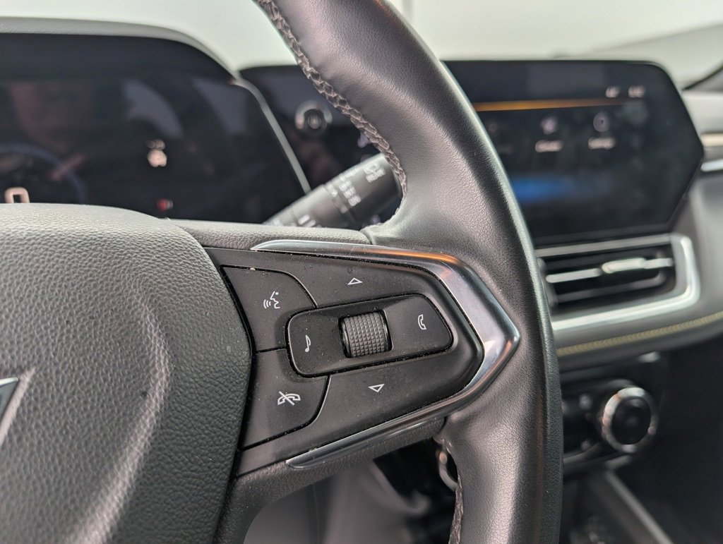 Used 2025 Chevrolet TrailBlazer ACTIV w/ Convenience Package image 13