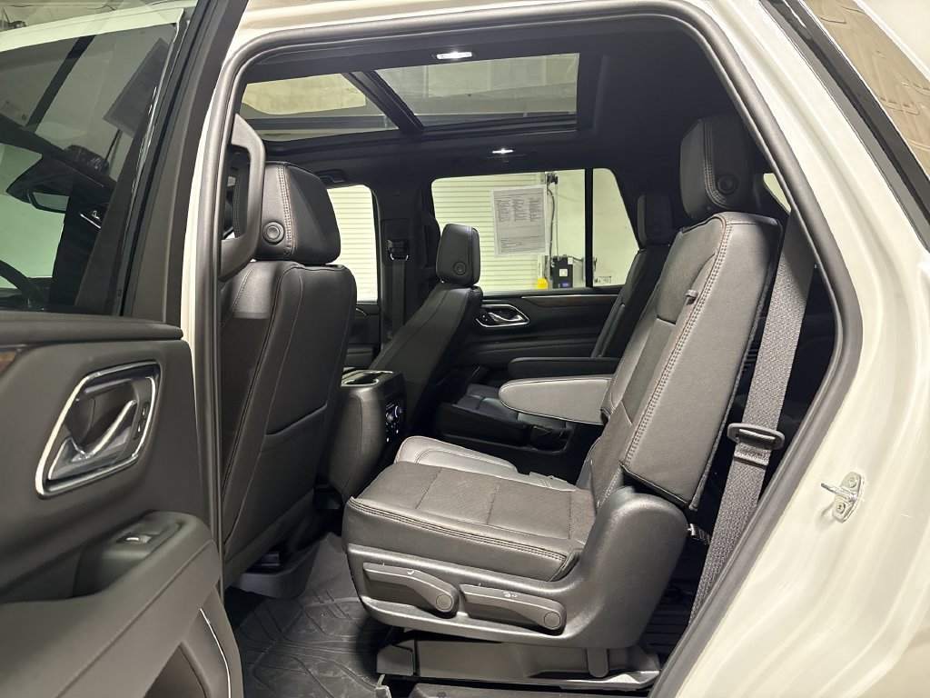 Used 2023 Chevrolet Tahoe High Country AWD/4WD image 24