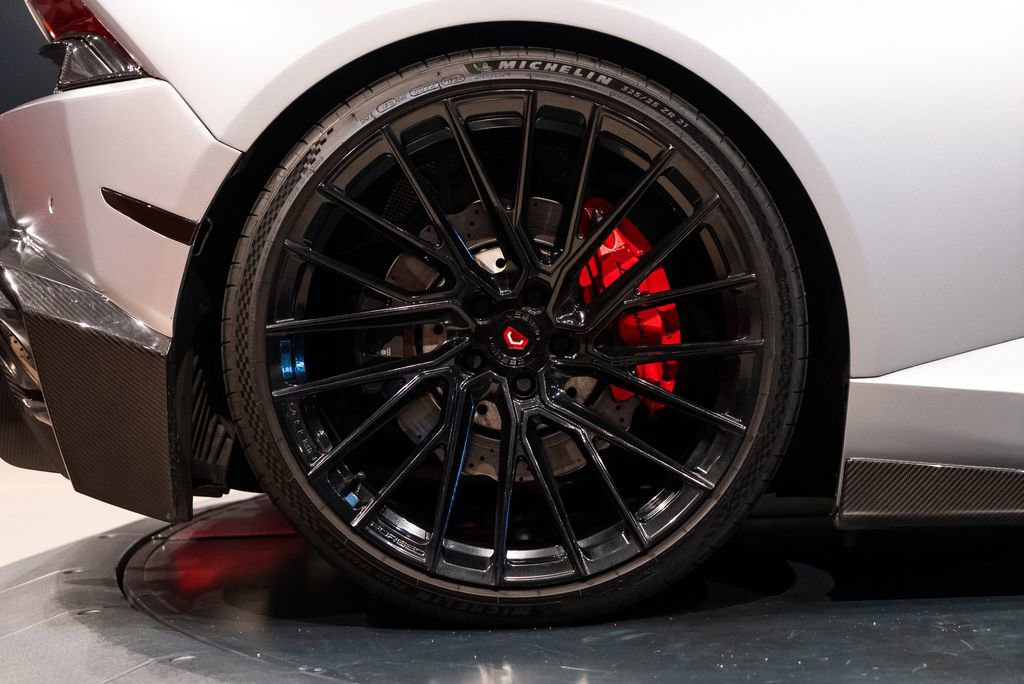 Used 2017 Lamborghini Huracan LP 580-2 image 15