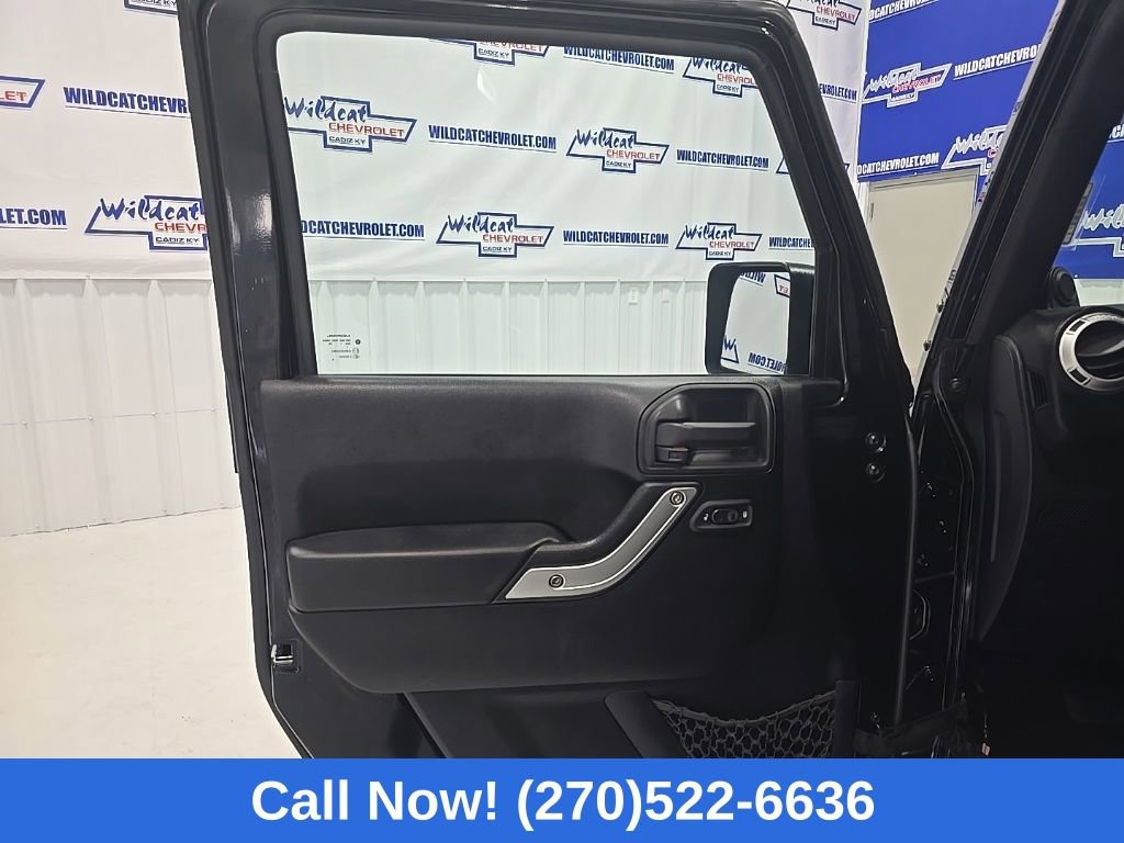 Used 2012 Jeep Wrangler Unlimited Sahara w/ Dual Top Group AWD/4WD image 12