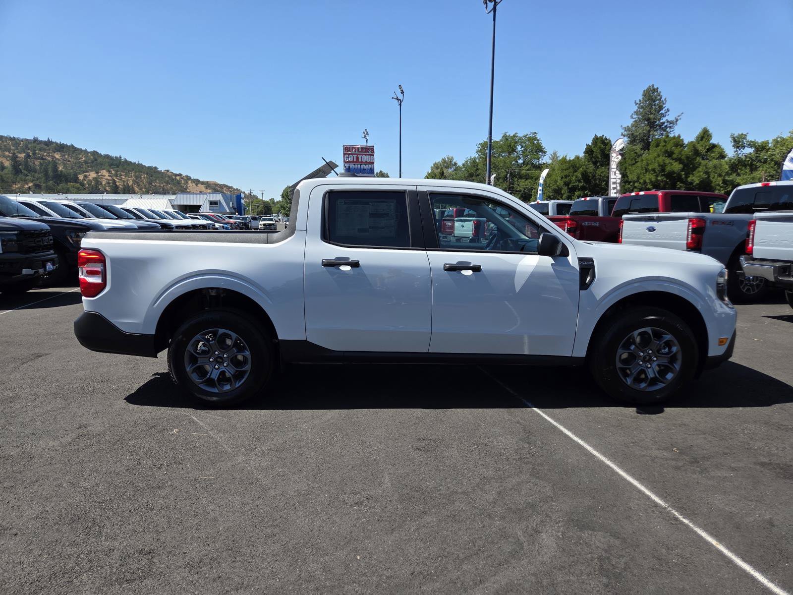 New 2026 Ford Maverick XLT w/ Equipment Group 301A AWD/4WD image 4