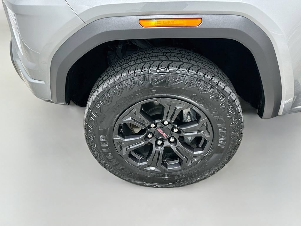 Certified 2024 GMC Canyon Elevation w/ Elevation Premium Package RWD image 31