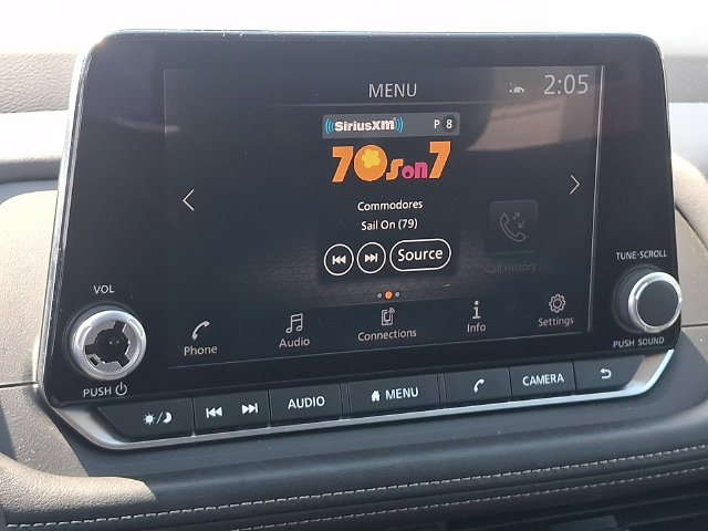 Used 2025 Nissan Rogue SV AWD/4WD image 17