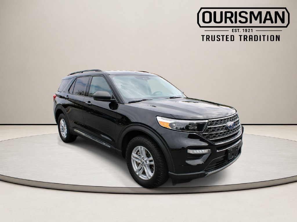 Used 2023 Ford Explorer XLT w/ Equipment Group 202A AWD/4WD image 2